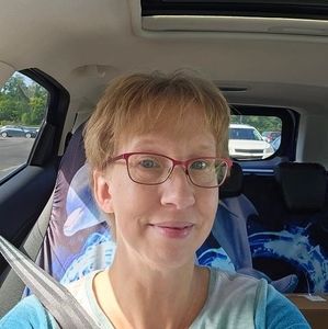 Meet your Posher, Michele